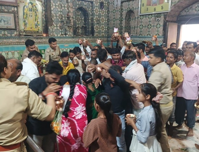 पुरुषोत्तम मास के चौथे सोमवार पर लोधेश्वर धाम में उमड़ा आस्था का सैलाब
