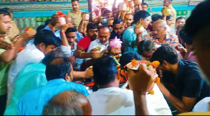 पुरुषोत्तम मास के तीसरे सोमवार पर लोधेश्वर धाम में उमड़ा आस्था का सैलाब