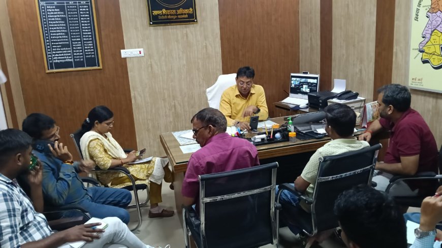विश्व पर्यावरण दिवस के अवसर पर ग्राम पंचायतों में वृक्ष रोपित करने को लेकर खंण्ड विकास अधिकारी संजीव कुमार गुप्ता की अध्यक्षता में बैठक हुई