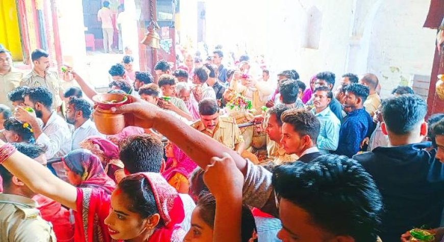 पुरुषोत्तम मास के समापन पर लोधेश्वर धाम में उमड़ा आस्था का सैलाब, हजारों श्रद्धालुओं ने किया जलाभिषेक