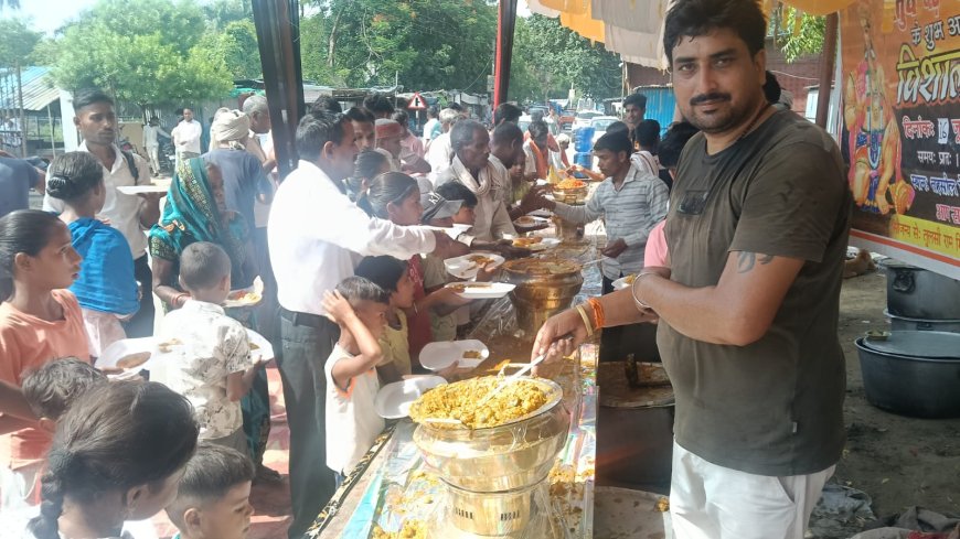 मंगलवार को बड़े बाबा के दरबार में उमडा आस्था का जन सैलाव जगह जगह हुए भन्डारे व प्याऊ में ग्रामीणों ने प्रसाद ग्रहण कर अपने को कृतार्थ किया
