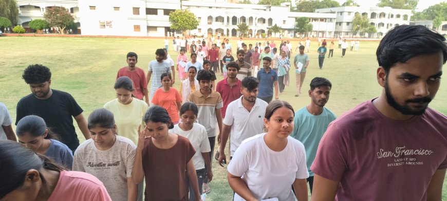 गोरखपुर में 43 केंद्रों पर शांतिपूर्ण संपन्न हुई NEET-UG परीक्षा, 92.34% अभ्यर्थियों ने दी परीक्षा