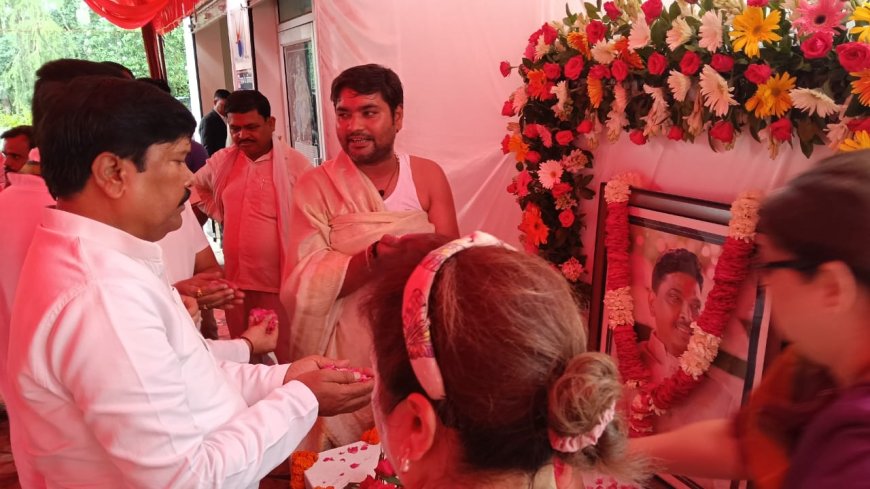 पूर्व केन्द्रीय मंत्री स्वर्गीय वेनी प्रसाद वर्मा के पुत्र स्वर्गीय दिनेश वर्मा की छठी पुण्यतिथि पर श्रद्धांजलि सभा एंव विशाल भन्डारे का आयोजन किया गया