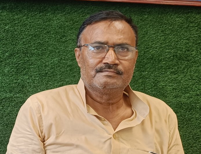 गोरखपुर: विवादित भूमि पर अवैध निर्माण का आरोप, प्रशासन से कार्रवाई की मांग